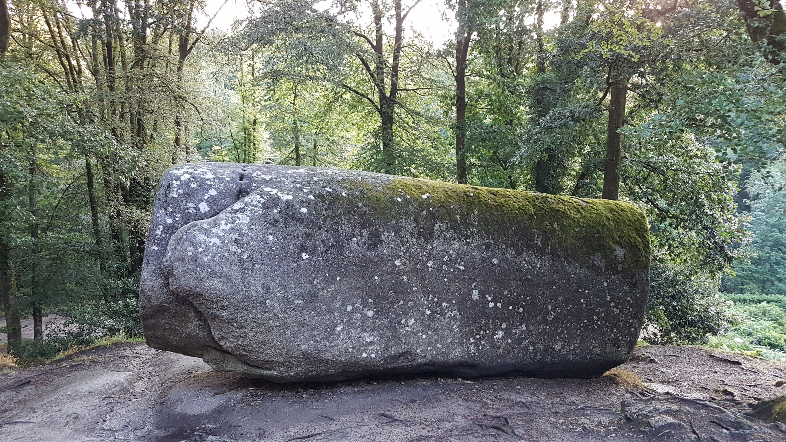 La roche tremblante à Huelgoat IGGB